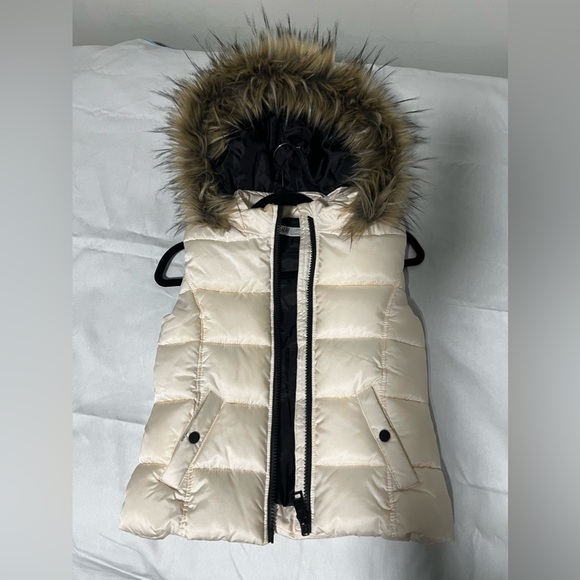 H&M Girls vest (size kids) - Picture 1 of 5